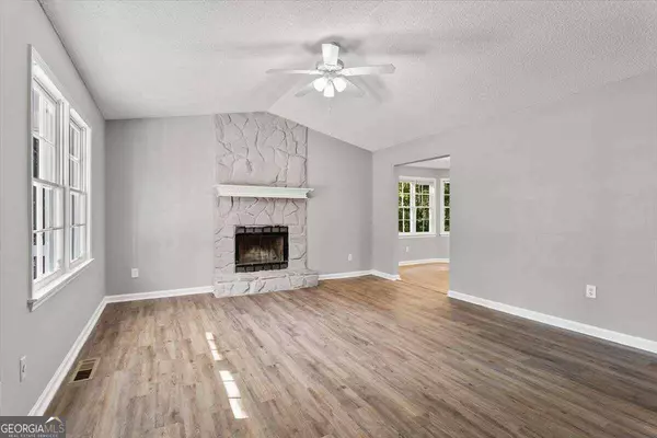 57 Forest DR, Hiram, GA 30141