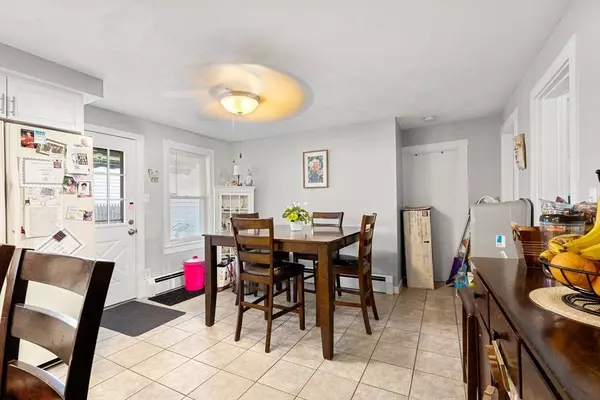 5 Walnut St, Methuen, MA 01844