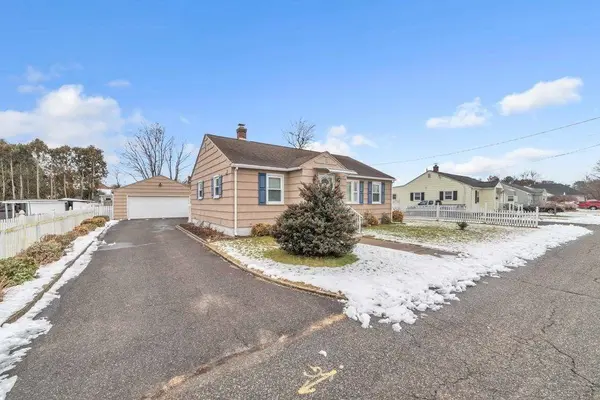 139 Yale St, Ludlow, MA 01056