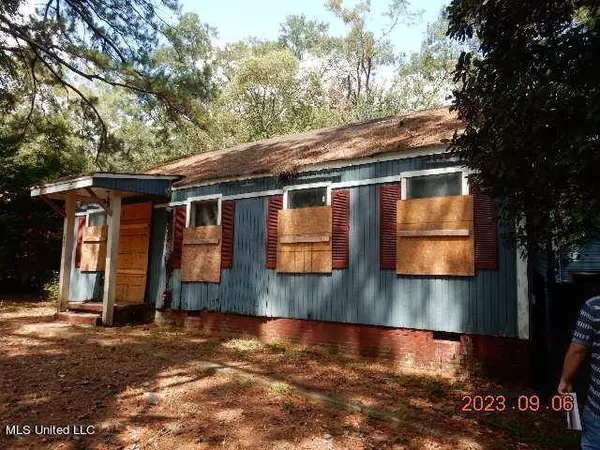 1426 Dansby Street, Jackson, MS 39204