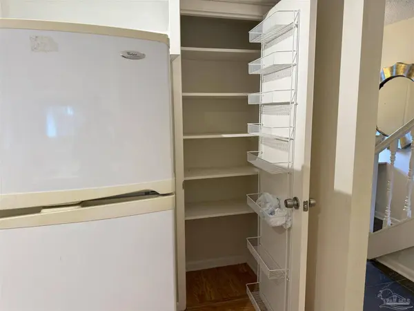 3400 Wimbledon Dr, Pensacola, FL 32504