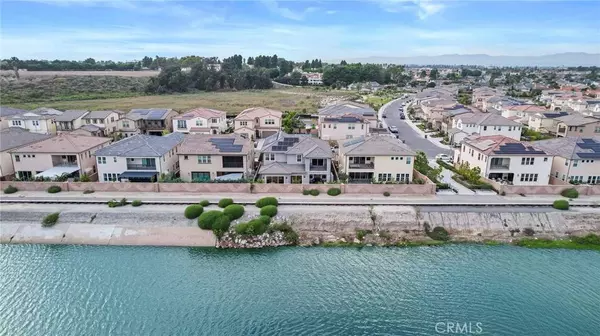 5242 Goldenrod CIR, Huntington Beach, CA 92649