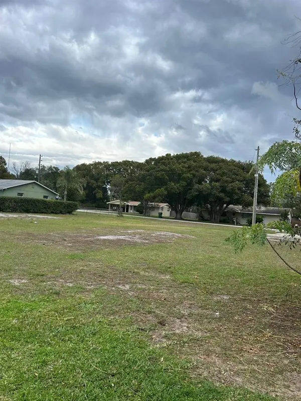 VISTA AVE, Leesburg, FL 34748