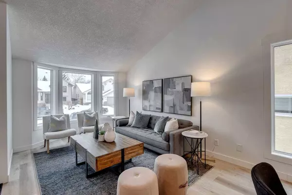 17128 Sundown RD SE, Calgary, AB T2X 2Y2