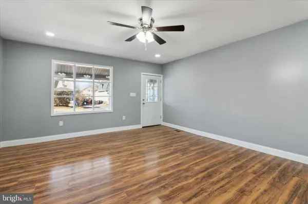 1653 HIGH AVE, Willow Grove, PA 19090