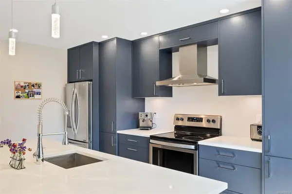 1215 Bay St, Victoria, BC V8T 1S7