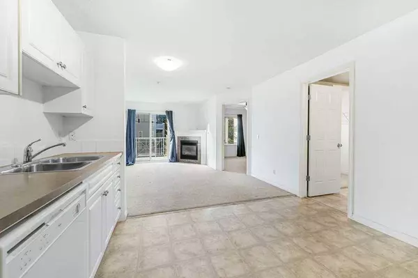 1811 34 AVE SW #218, Calgary, AB T2T 2B9