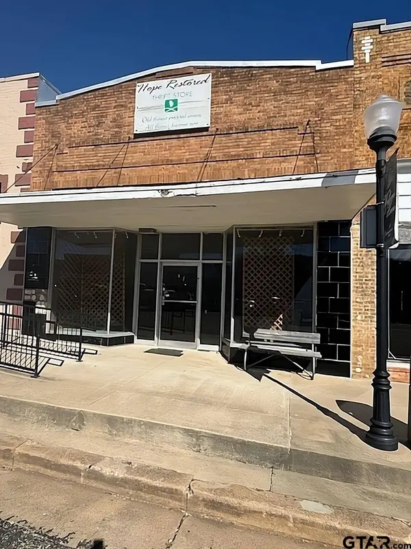 125 W Duval St, Troup, TX 75789