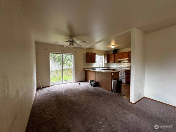 111 NE Davey Jones PL, Belfair, WA 98528