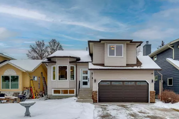 17128 Sundown RD SE, Calgary, AB T2X 2Y2