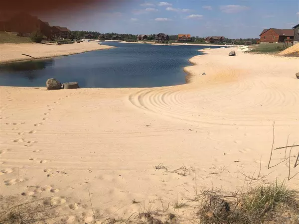 N8059 Castaway Drive, New Lisbon, WI 53950