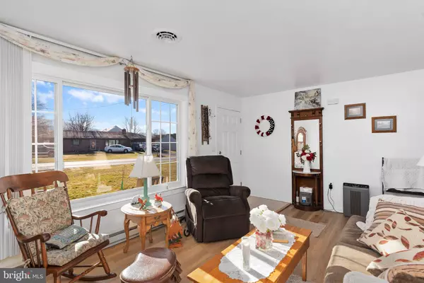 3045 WHITE CHURCH ROAD, Chambersburg, PA 17202