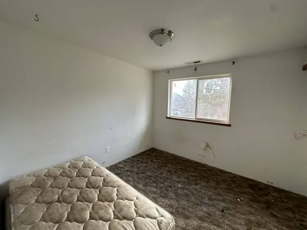 425 Kellogg st St, Gold Hill, OR 97525