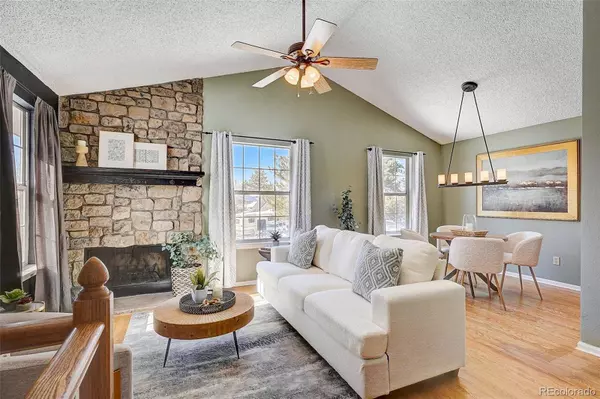 806 Cinnamon CT, Castle Rock, CO 80104