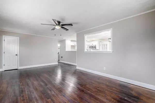 25 Tanyard Road, Dudley, MA 01571