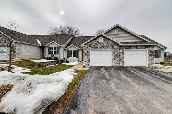 103 N Musket Ridge Drive, Sun Prairie, WI 53590
