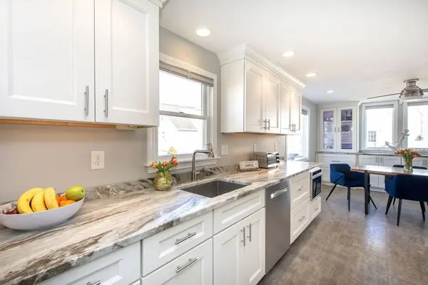 3 Plymouth Ave, Duxbury, MA 02332