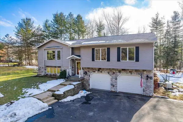 W779 Riverview Drive, Fall River, WI 53932