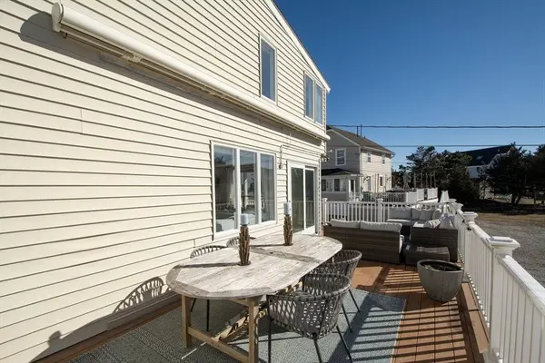 3 Plymouth Ave, Duxbury, MA 02332