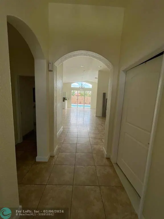 15350 SW 16th Ter, Miami, FL 33185