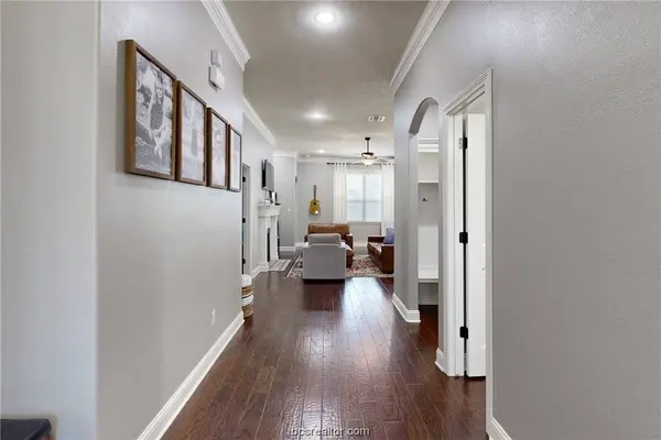 4274 Rocky Rhodes DR, College Station, TX 77845