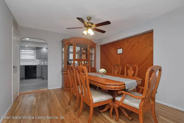 21 Kingsbridge Avenue, Staten Island, NY 10314