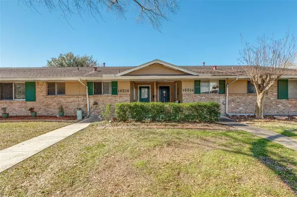 16516 Diana LN, Houston, TX 77062