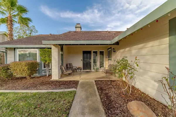 1202 Devonshire CT, Roseville, CA 95661