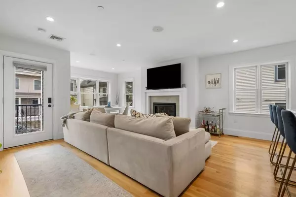 26 Chilcott Pl #1, Boston, MA 02130