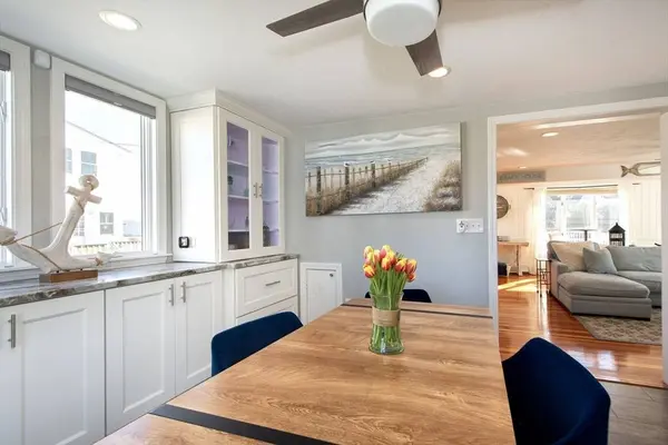 3 Plymouth Ave, Duxbury, MA 02332