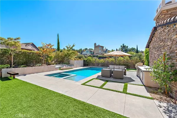 8 Fayette CIR, Ladera Ranch, CA 92694