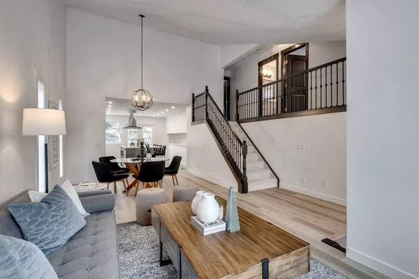 17128 Sundown RD SE, Calgary, AB T2X 2Y2