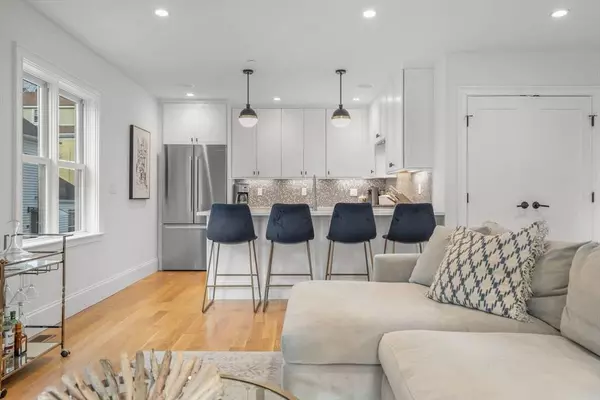 26 Chilcott Pl #1, Boston, MA 02130