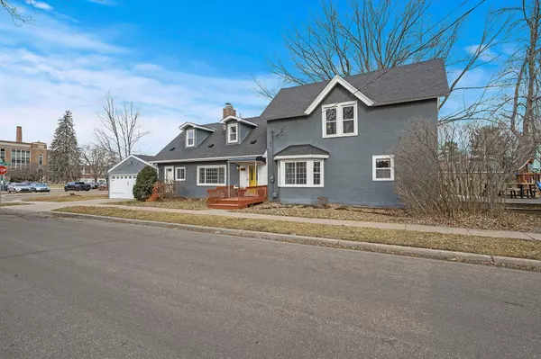 4864 Bloom AVE, White Bear Lake, MN 55110