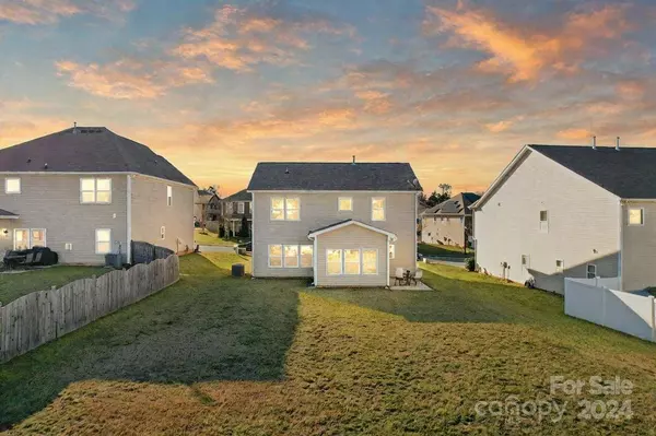 5142 Elementary View DR, Charlotte, NC 28269