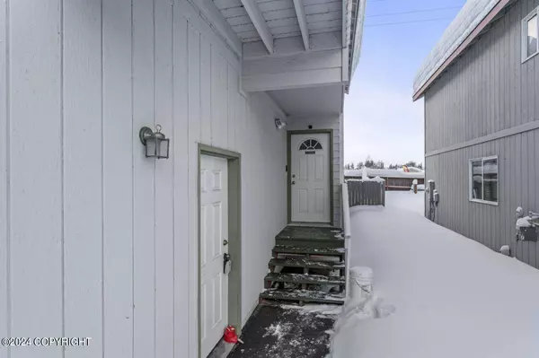 6934 Creekview LOOP #27, Anchorage, AK 99507