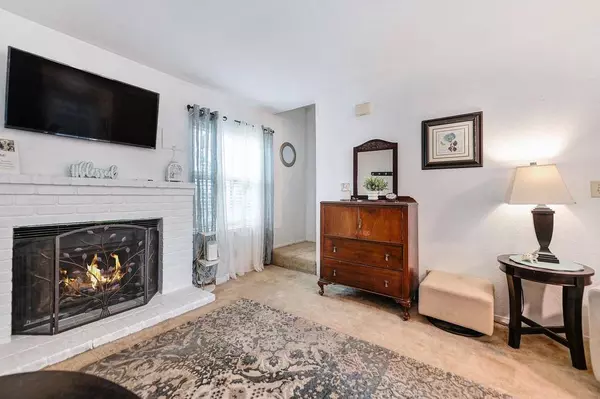 9101 Newhall, Sacramento, CA 95826