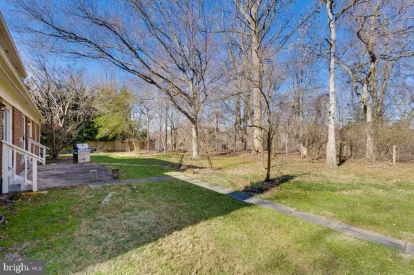 11816 DANVILLE DR, Rockville, MD 20852