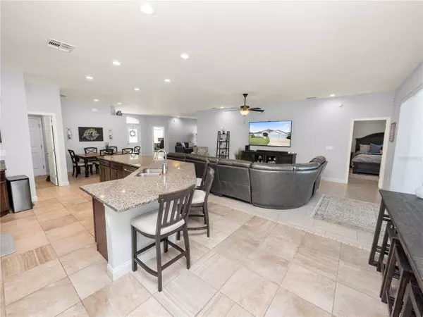 2562 HIGHLANDS CREEK WAY, Lakeland, FL 33813