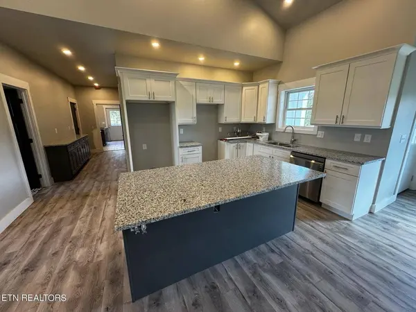 707 W Old Andrew Johnson Hwy, New Market, TN 37820