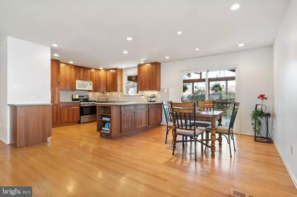 14713 ALGRETUS DRIVE, Centreville, VA 20120