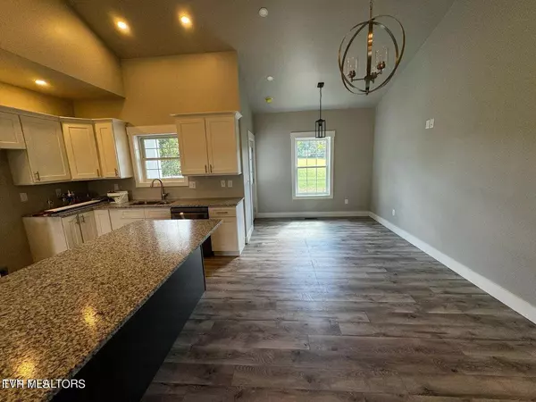 707 W Old Andrew Johnson Hwy, New Market, TN 37820