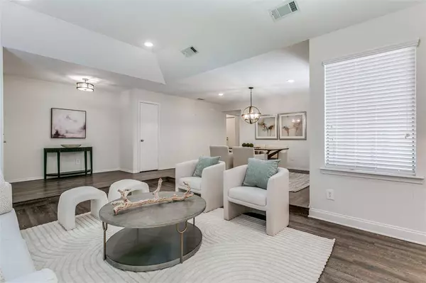 912 Glacier Lane, Grapevine, TX 76051