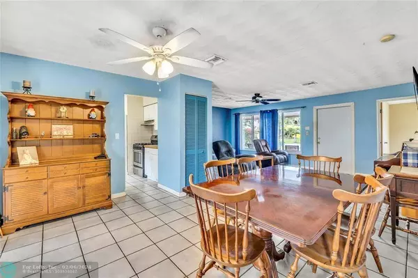 3500 SW 15th Ct, Fort Lauderdale, FL 33312