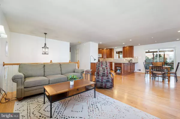 14713 ALGRETUS DRIVE, Centreville, VA 20120