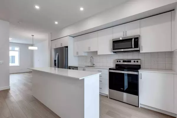 8535 19 AVE SE #104, Calgary, AB T2B 2M4