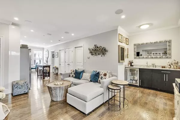 180 Gold St #1, Boston, MA 02127