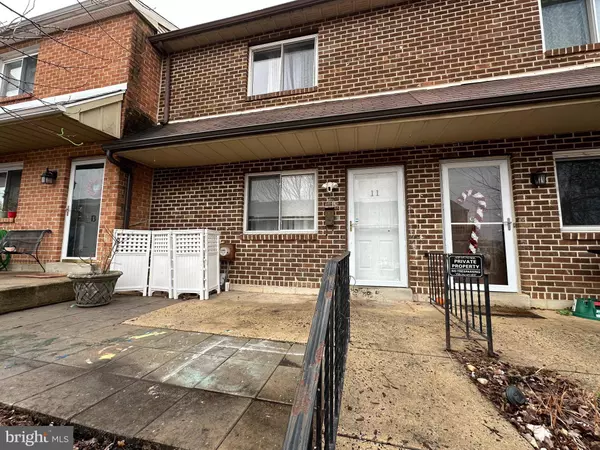 11 MARKEL RD, Malvern, PA 19355