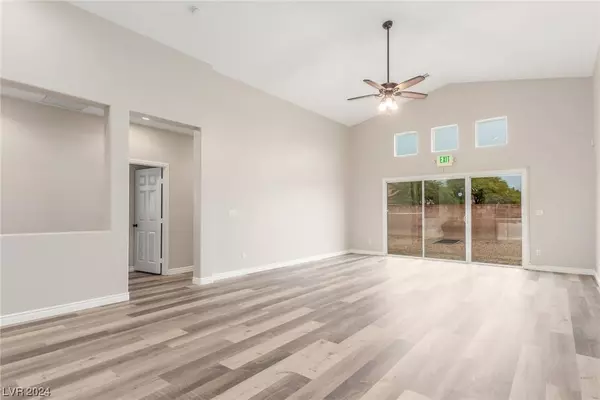 906 Pueblo Hills Avenue, North Las Vegas, NV 89032