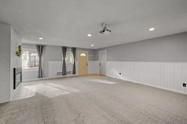 4864 Bloom AVE, White Bear Lake, MN 55110